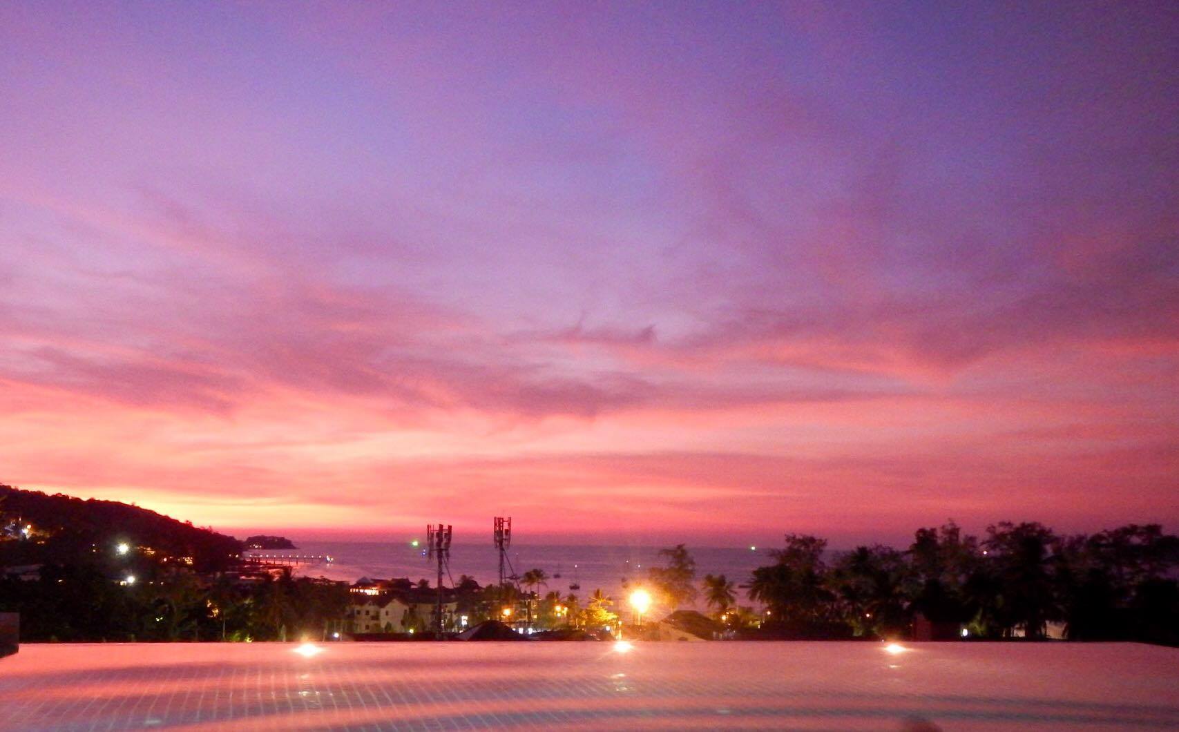 Sunset Pink Purple Colours Sky Phuket Rooftop Pool Hotel Resort BiniBlog LocalBini Blogger Travel Inspiration