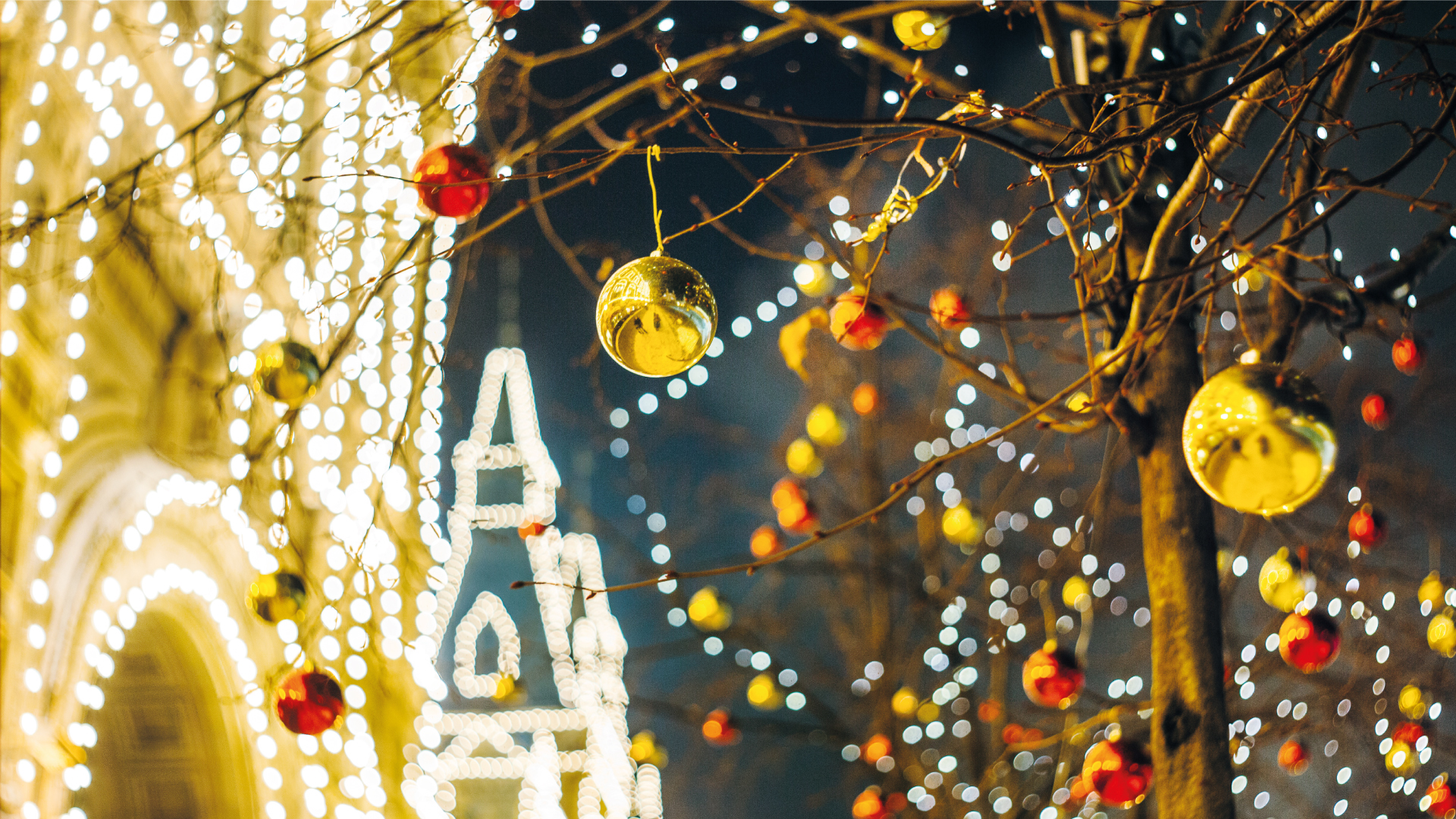 Strasbourg Christmas Market Festive Lights Holidays LocalBini local travel authentic market France Strasbourg